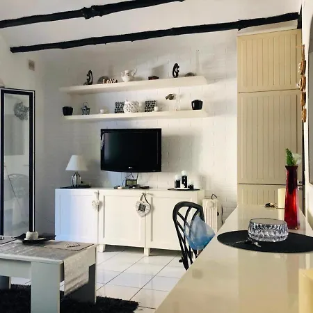 Apartamento Castell Del Mar