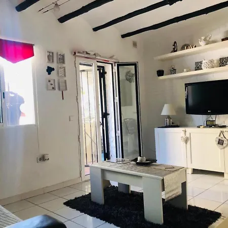 Apartamento Castell Del Mar Apartment