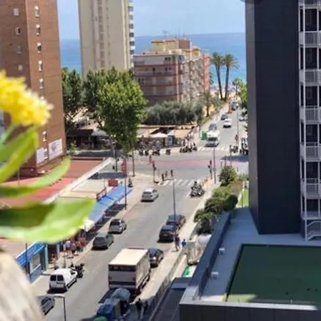 One Bedroom Appartement At Benidorm 350 M Away From The Beach With Sea View Shared Pool And Balcony Apartment *