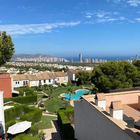 Holiday home Urbanizacion Sierra Cortina Casa O *