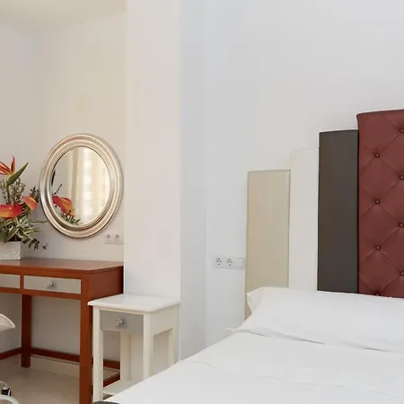 Anfiteatro Apartment *