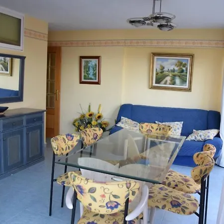 En El Paseo Marítimo De Apartamento Benidorm