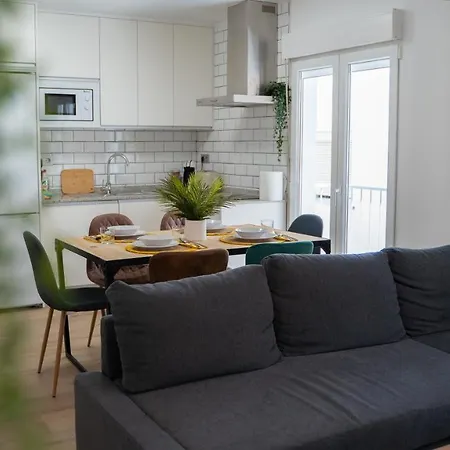 Apartment Junto A La Playa De *