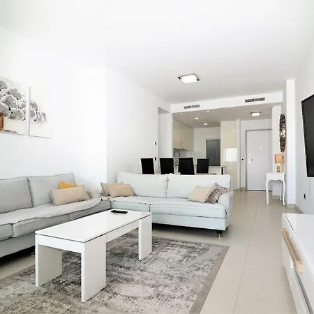 Sunset Drive 2-4 Apartment