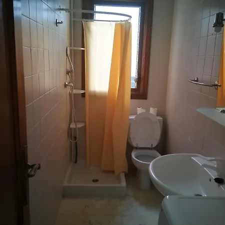 Guest house Solo Alquiler Por Temporada No Vt *