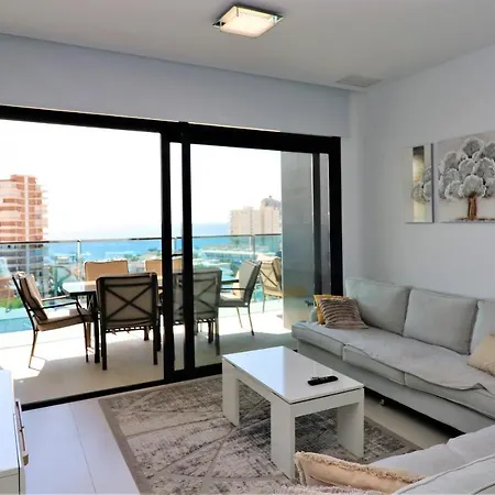 Sunset Drive 2-4 Apartment *