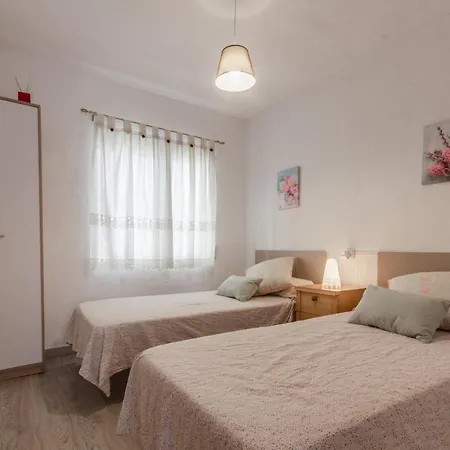 2br Flat - Aircon - 5 Min Walk To Beach * Benidorm