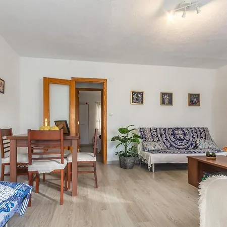 2br Flat - Aircon - 5 Min Walk To Beach * Benidorm