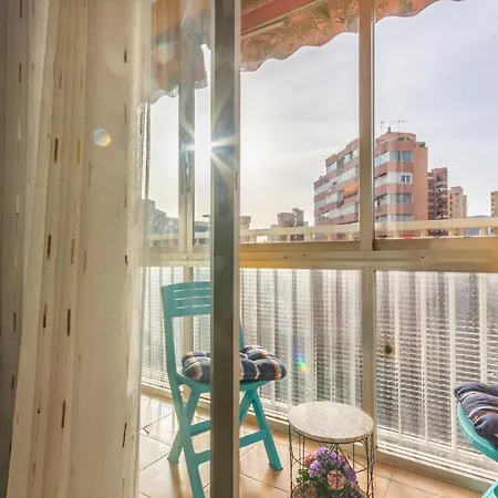 Apartment 2br Flat - Aircon - 5 Min Walk To Beach