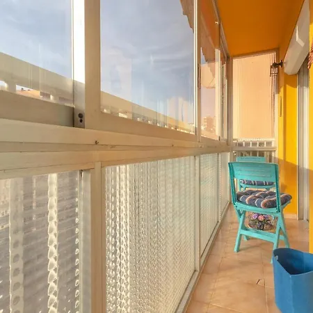 2br Flat - Aircon - 5 Min Walk To Beach Apartment Benidorm