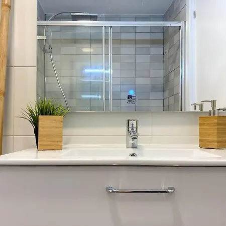 Moderno Apartamento Centrico Con Piscina Apartment