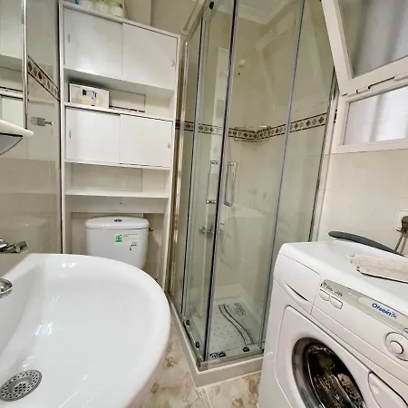 Estudio Poniente Seafront Apartment *