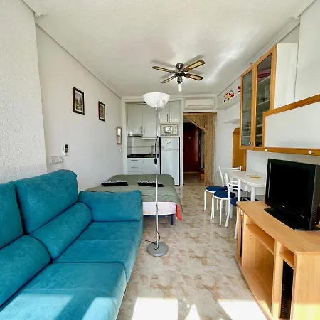 Estudio Poniente Seafront Apartment