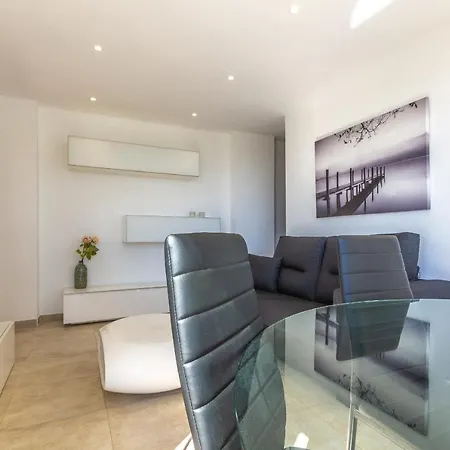 Apartment Amazing Views 2br Flat - Pool - Parking *