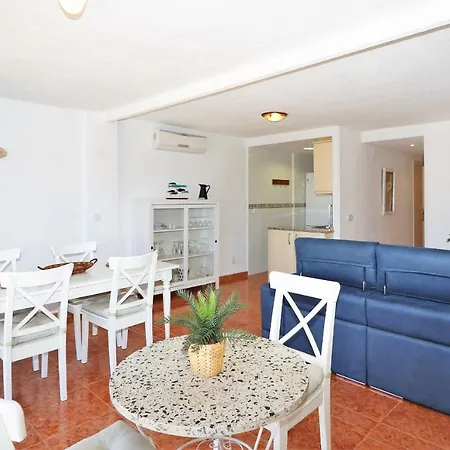 Loixana 12-3 Apartment *