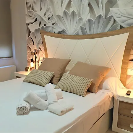 Redes - Apturist Apartment *