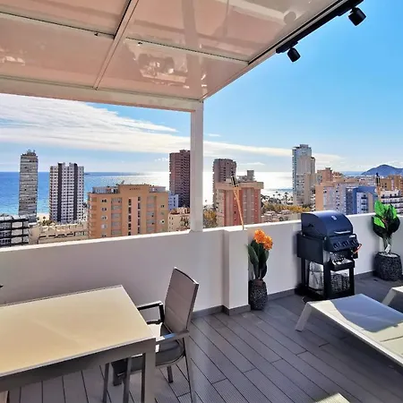 Penthouse Cervantes Sea View Apartment *