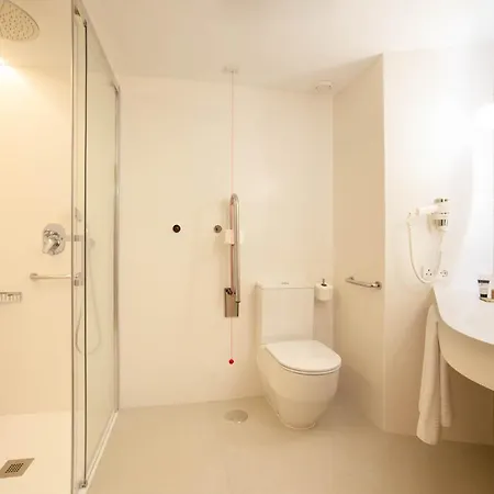 Ambassador Playa Ii Hotel 4*