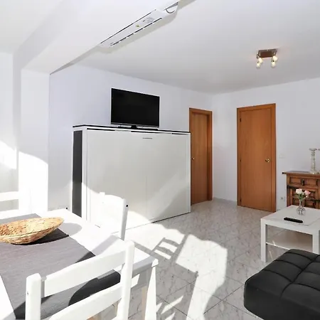 Versalles 2-12 Apartment