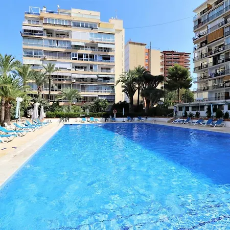 Versalles 2-12 Benidorm