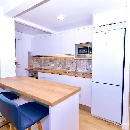 Apartment 250m Playa/beach, Wifi, A/a, Smart Tv, Parking *