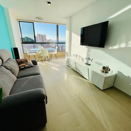 Premium Apt Views Pool Paddle Parking Apartment