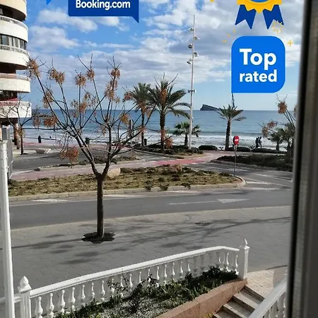 Frente Al Mar *