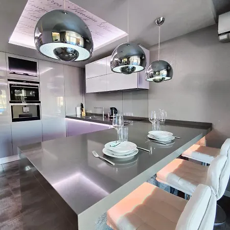 Apartment Estrella Design &