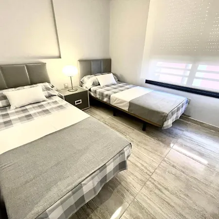 Exclusive On The First Line Of Sol Y Mar Appartement