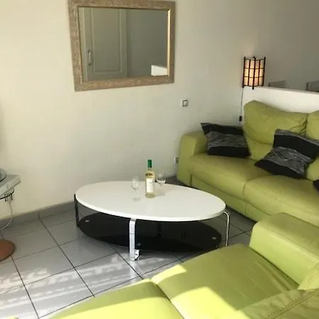 Marina Apartment *