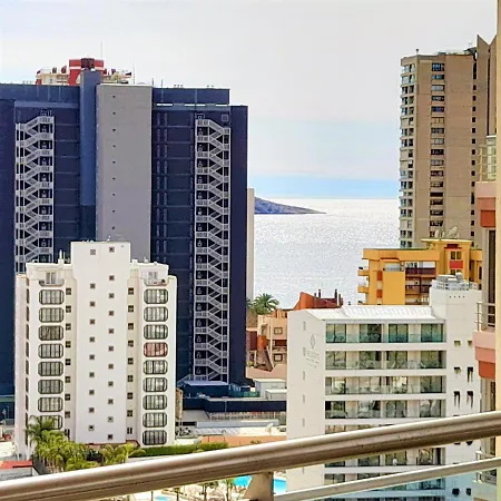 Apartment Luxury Boutique Torresol, Free Parking, Wi-fi, Pool, Benidorm