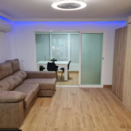 Hany Ducado 11-c Benidorm