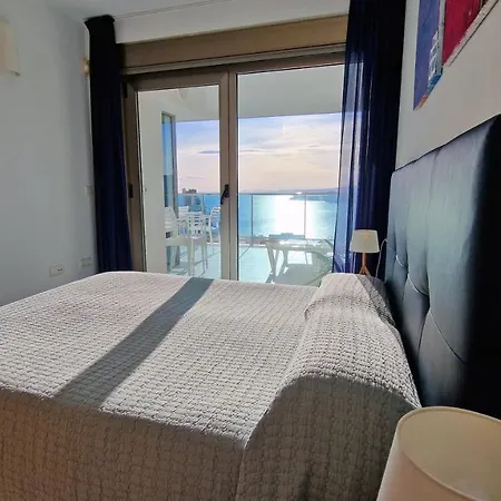 Skyline 26 Stunning Sea Views From A 2-bedroom On The 26th Floor