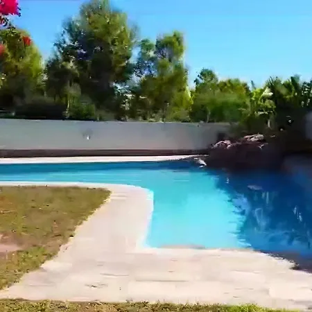 - Kitchen, Pool, Barbecue And Large Garden 홈스테이 *