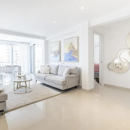 Halcon Deluxe 5-a Apartment
