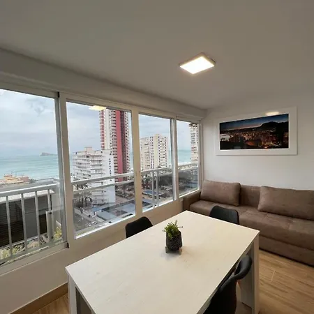 Hany Ducado 11-c * Benidorm