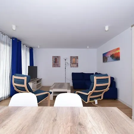 Apartment Lux Center - Arena *