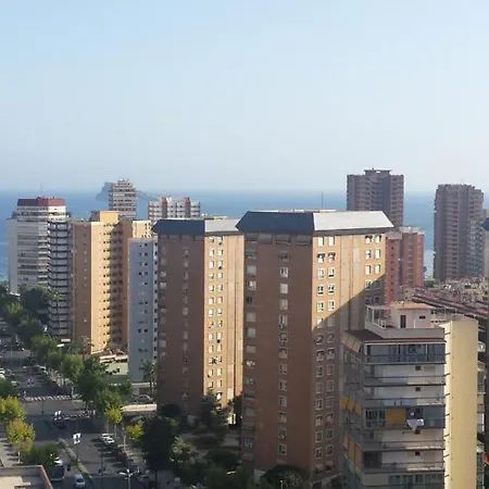 Apartment Disponible En Abril-wifi-3hab, 6 Pers, -piscina, Aire Acondi-parking Opcionable Extra Benidorm
