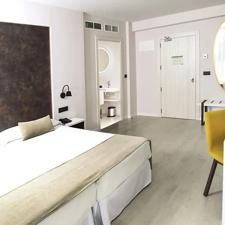 Hotel Centre - Adults Only 4*