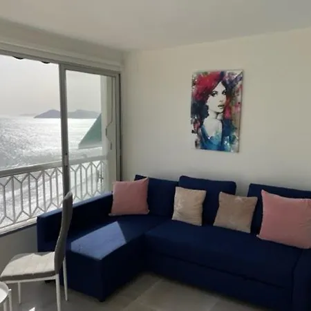 Precioso A Estrenar En Primera Linea De Playa * Benidorm