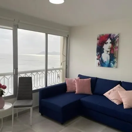 Precioso A Estrenar En Primera Linea De Playa Apartment