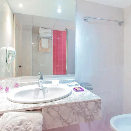 Servigroup Torre Dorada Отель Бенидорм