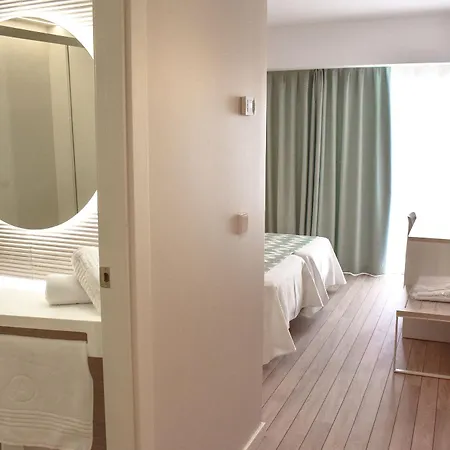 Hotel Ambassador Playa Ii