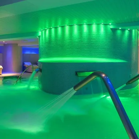 Ambassador Playa Ii Hotel 4*