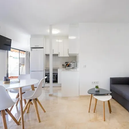 Apartment Aurea Pal 8 Y Gran Atenea Esperanto 5 *