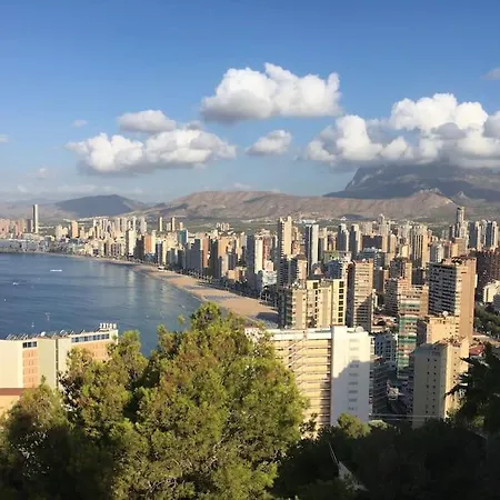 Piso En La Primera Linea Del Mar Con 2 *