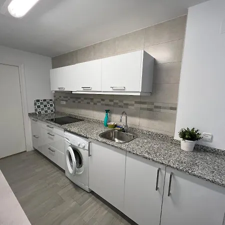 Ilice A 1 Minuto De La Playa De Apartment Benidorm