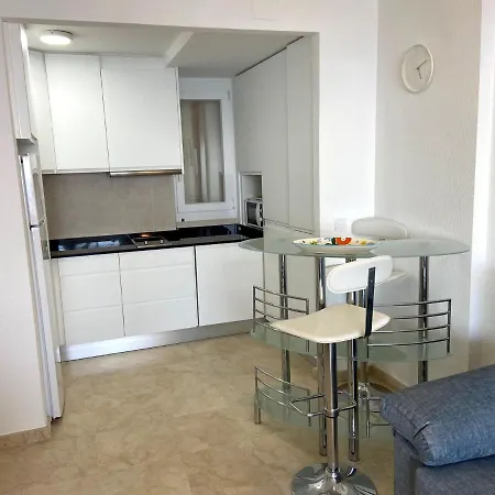 Torre Levante, Primera Linea De Playa Apartment
