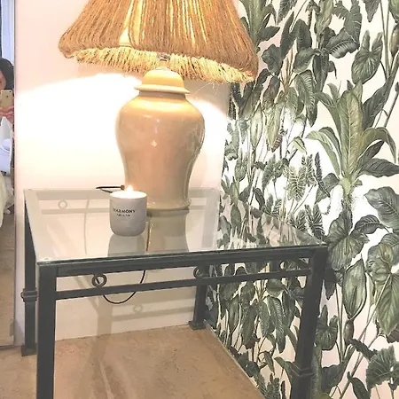 - Kitchen, Pool, Barbecue And Large Garden 홈스테이 *