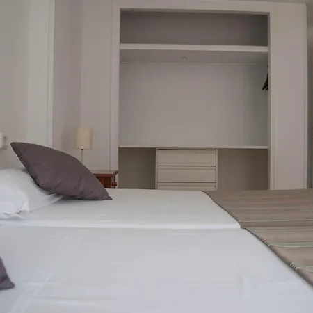 Maja Apartment *